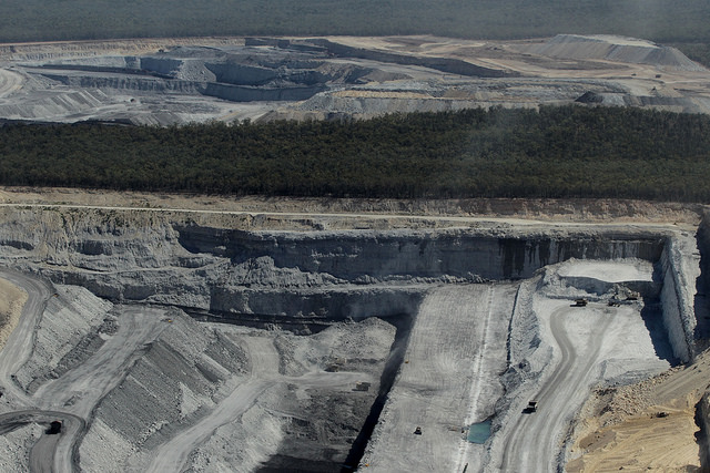 Külszíni fejtésű szénbánya Ausztráliában (Fotó: Leard State Forest CC-BY)
